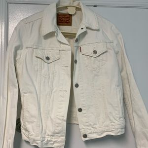 Levi’s jean jacket ivory or off white